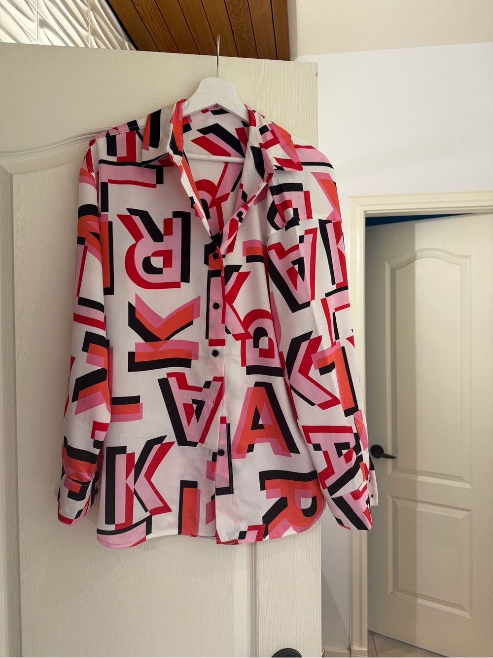 Karl Lagerfeld Geometric Print Button-Up Shirt - Pink & Black